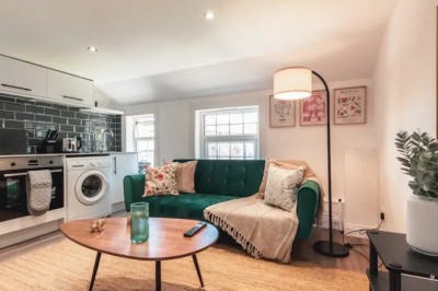 Construction Contractor Accommodation in UK